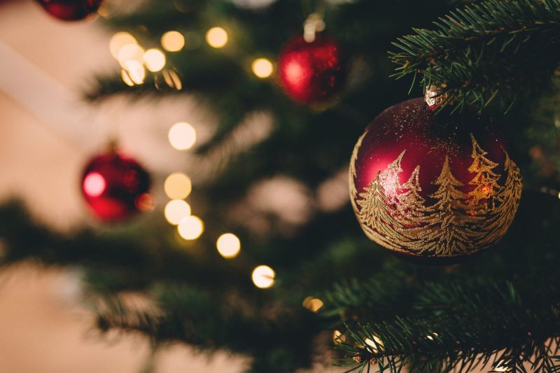 10 Reasons Why an Artificial Christmas Tree is the Best Investment for Your Holiday Decor